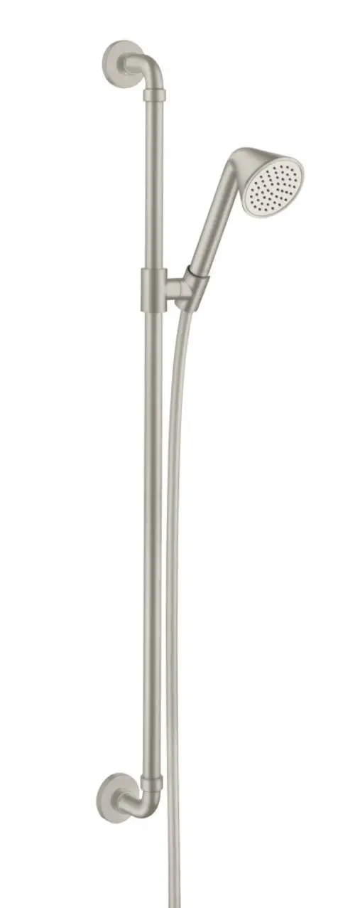 Handbrause mit Halterung und Schlauch, aus Edelstahl in mattem Finish, montiert an einem vertikalen Stangensystem. Produkt von AXOR.